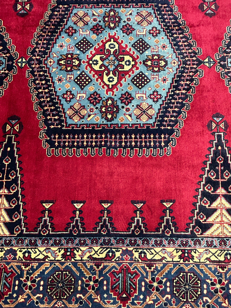 Melika  / 12 x 9'2