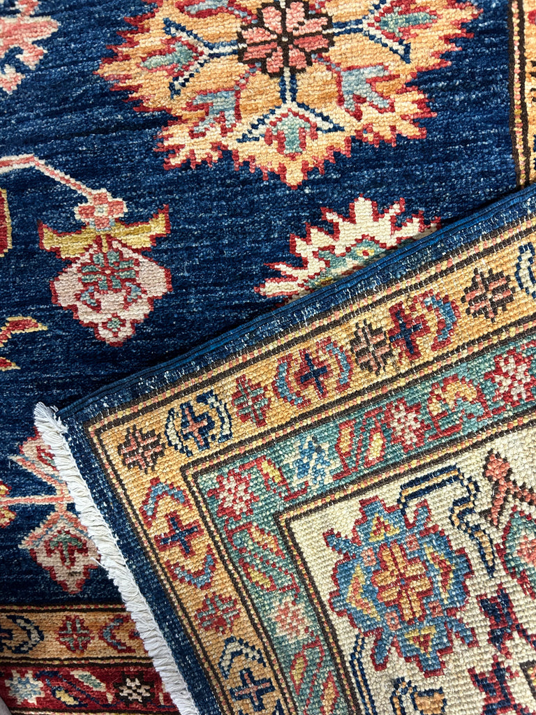 Nazir / 5x8 ft  hand knotted wool rug