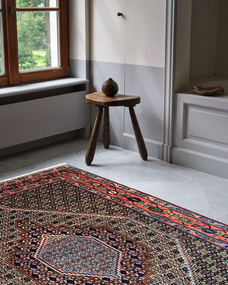 Roja / 5'2' x 4'2" / Handmade vintage rug