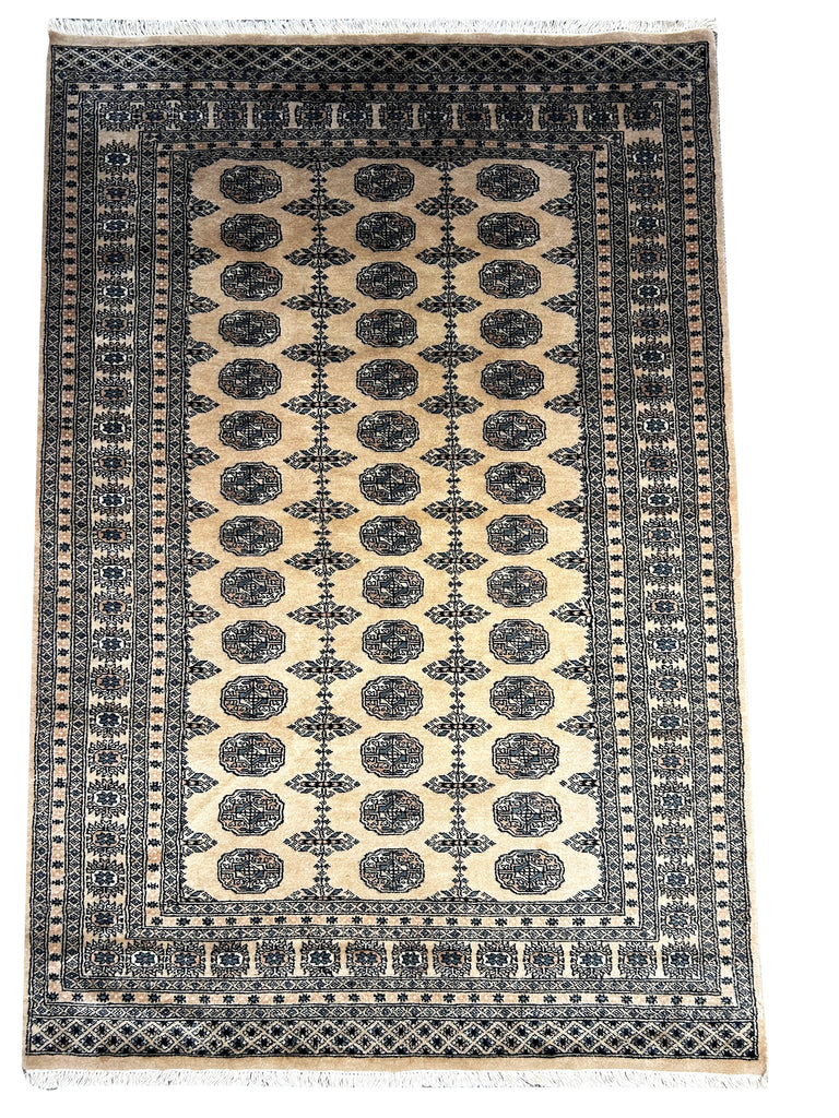 Dena / 8'6" x5' 2'